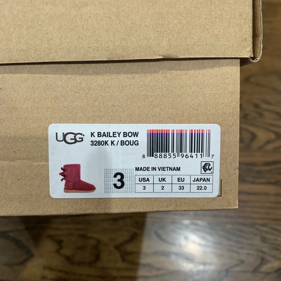 Worn Condition Ugg Bailey Bow Youth Girls Size 3 Dark Pink Colour - Picture 8 of 12